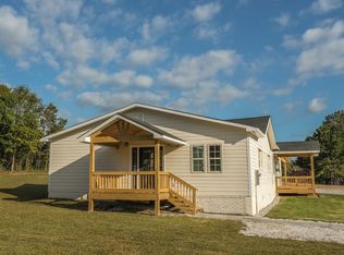 564 W Jonesville Rd, Bowdon, GA 30108