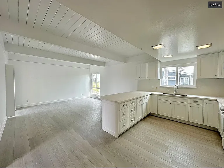 148 Ventura Ave — Photo 11