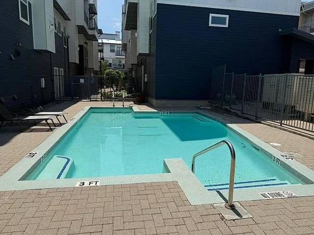 2606 Wilson St #402 — Photo 20