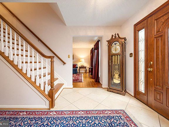 2nd image of 6314 Woodcrest Dr