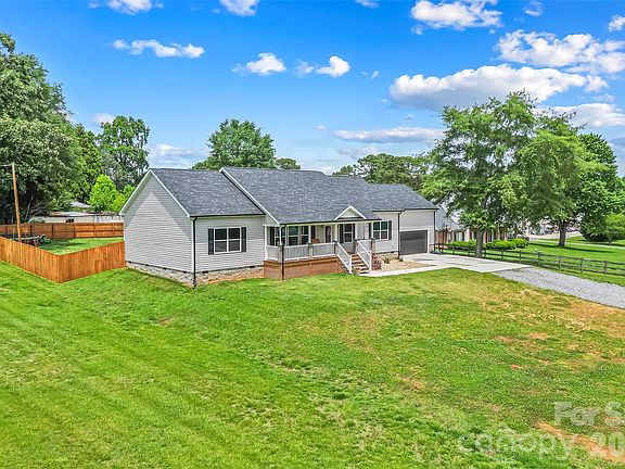 2nd image of 3511 Randleman Rd
