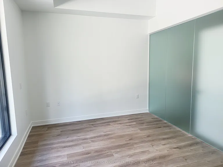 86 Agnes St #86 — Photo 5
