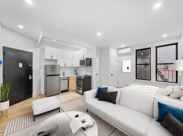 312 Manhattan Avenue image 1 of 5