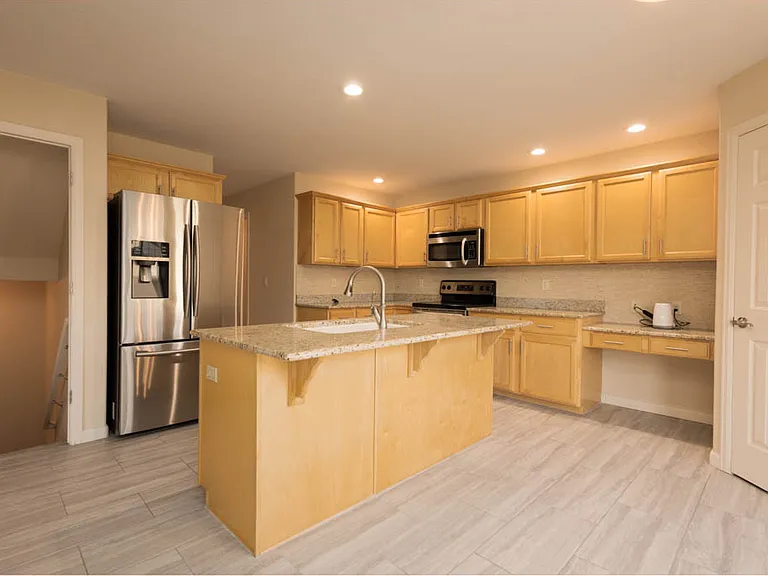 173 Lindenwood Ave — Photo 13