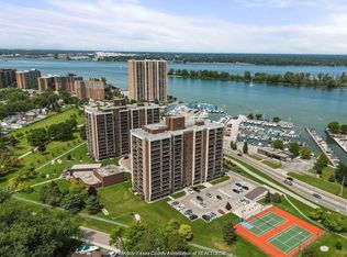 9099 Riverside Dr E Unit 906-W, Windsor, ON N8S 4R1