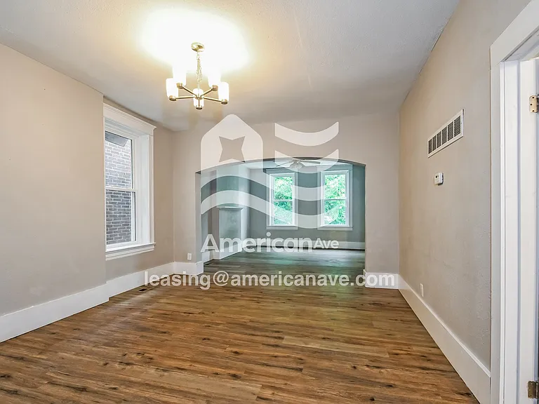 552737_005_living_room_13865073.jpg