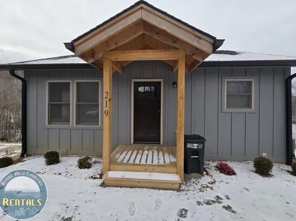 219 Oliver Ln, Trade, TN 37691