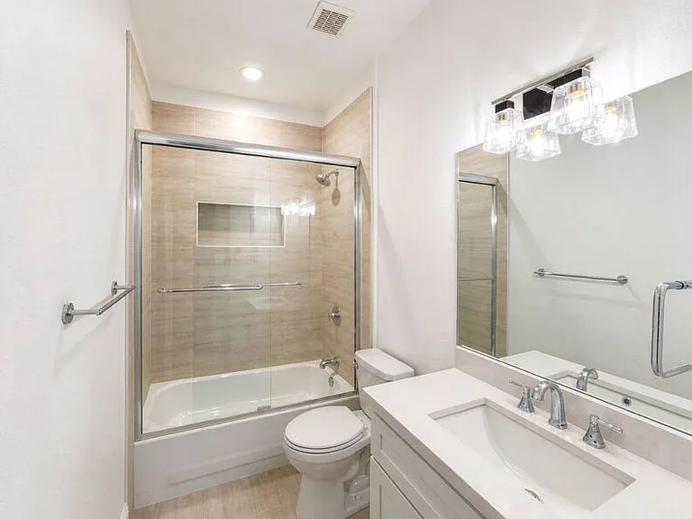 3867 Ridgelake Ct — Photo 13