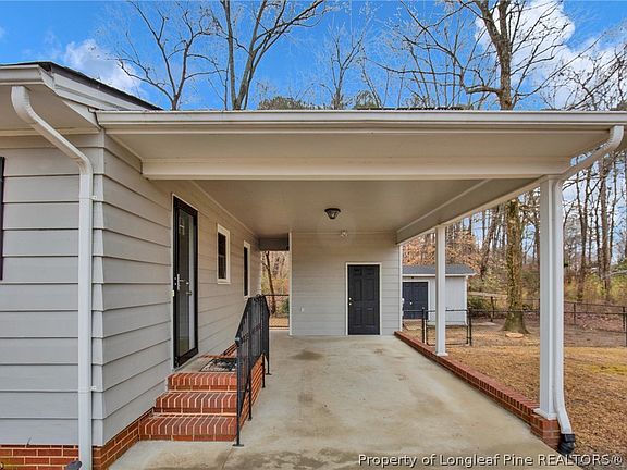 4th image of 882 Middle Rd