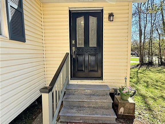 3rd image of 3296 Rama St