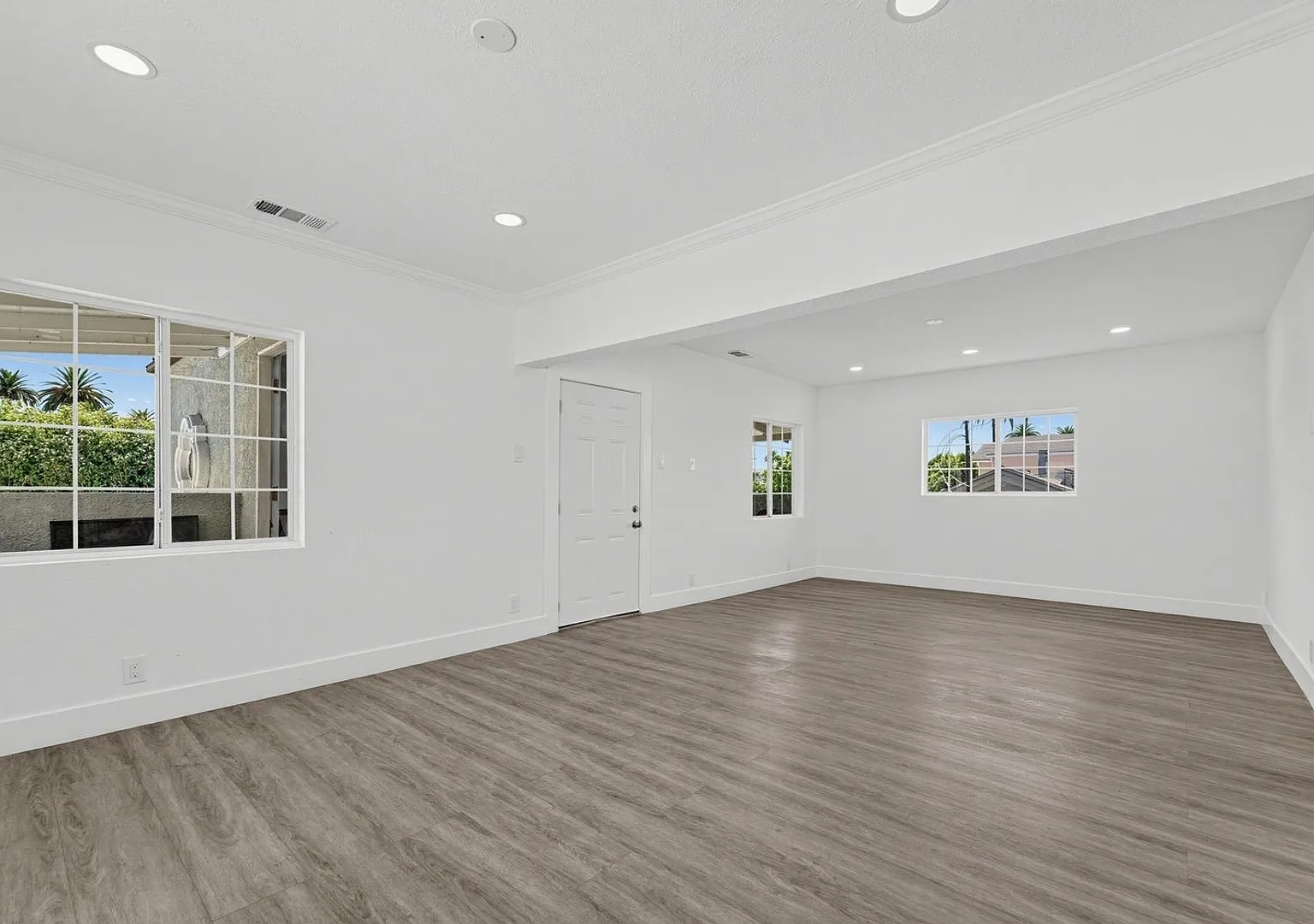 Charming 3BR 2BA in Los Angeles — Photo 3