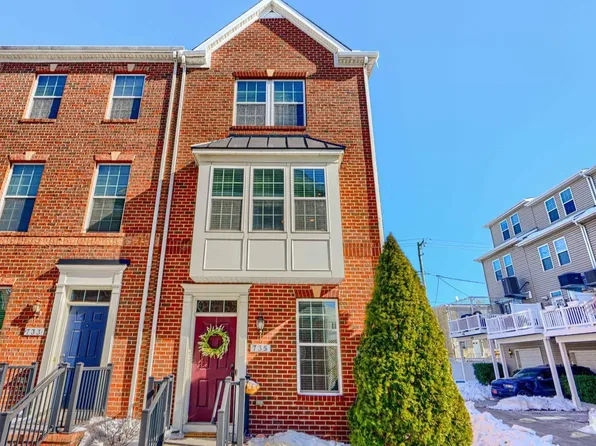 735 S Macon St, Baltimore, MD 21224