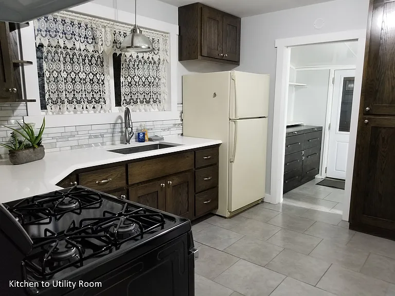 315 S Main St #1 — Photo 4