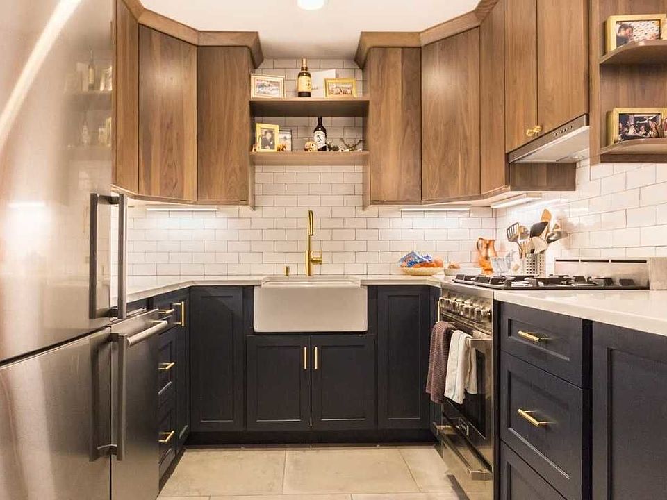1st image of 250 E 31st St #B3
