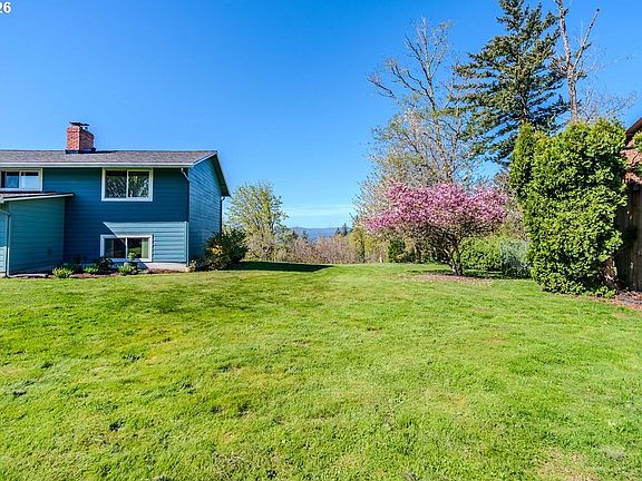 4th image of 32728 NE Chamberlain Rd
