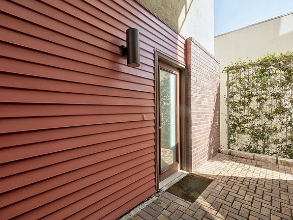 2nd image of 1702 S Lamar Blvd #16