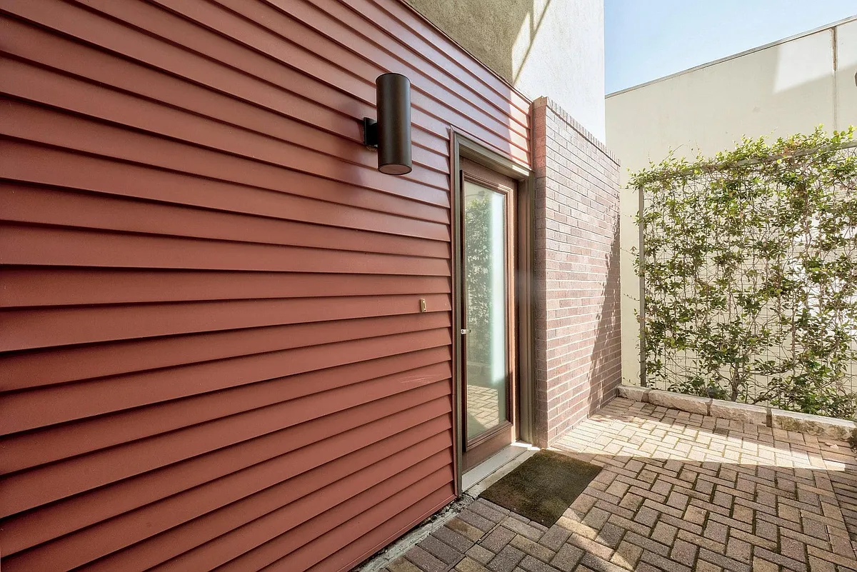 Building Photo - 1702 S Lamar Blvd #16