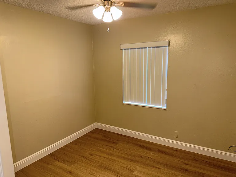 613 Carol Terracemain — Photo 7