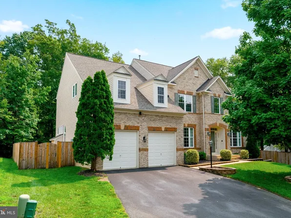 3364 Logstone Dr, Triangle, VA 22172