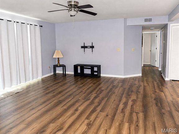 3rd image of 1205 Mangrove Ln APT 1