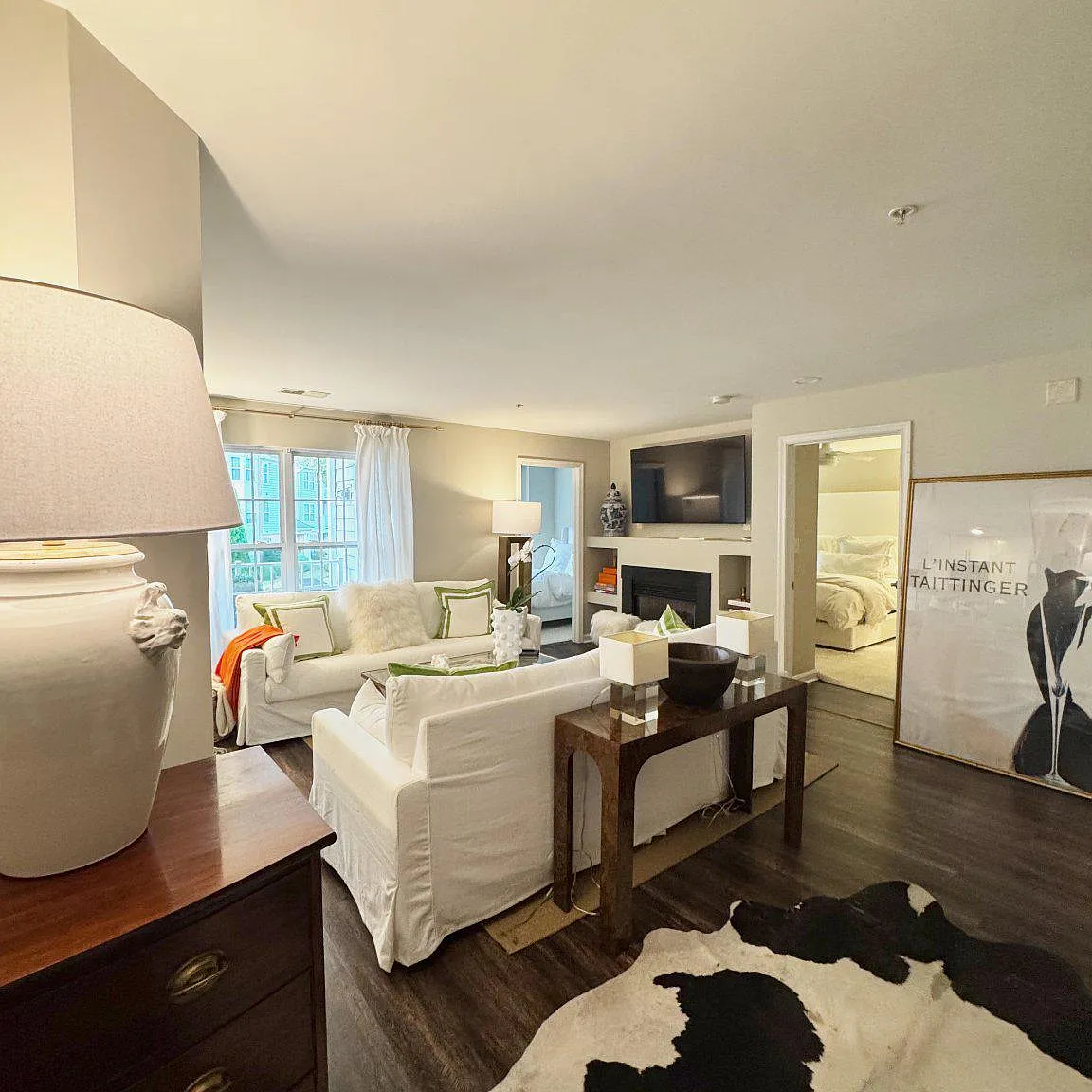 2 bed, 1.5 bath, 1007 sqft, $2,400 — Photo 3