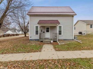 803 1st Ave SW, Waverly, IA 50677