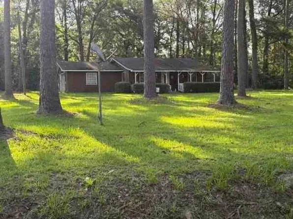 9999 Persimmon Rd, Macclenny, FL 32063