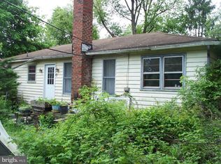 1924 Old Lancaster Pike, Sinking Spring, PA 19608