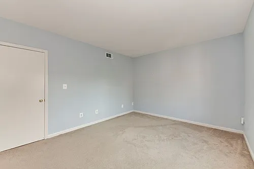 1728 N Queens Ln #184 — Photo 9