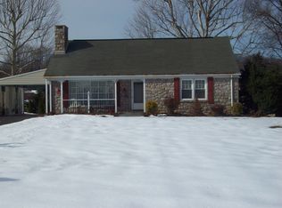 1395 Kutz Dr, Pottstown, PA 19465