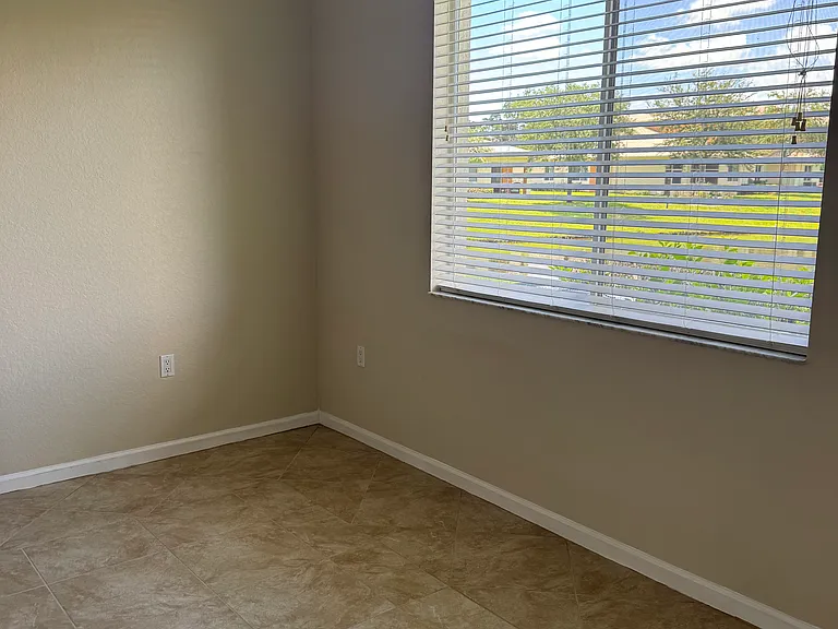 2507 Stockbridge Sq SW — Photo 17