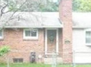 80 Lois St, Springfield, MA 01109