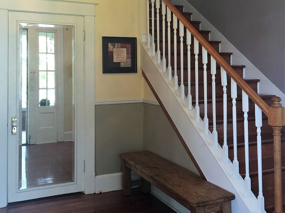 1st image of 118 Meadowlane Ave