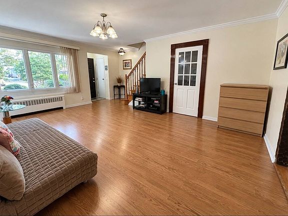 5th image of 21722 47ave