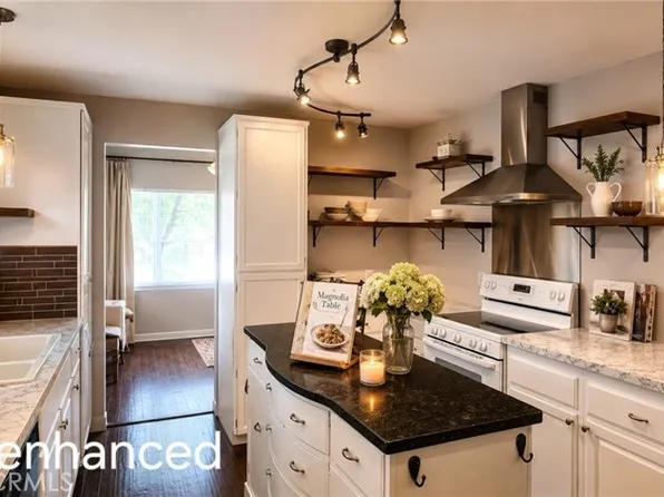 10475 Frontier Trl, Cherry Valley, CA 92223