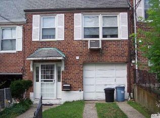 5215 70th St, Maspeth, NY 11378