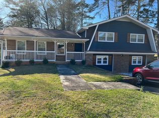 2399 Navajo Trl SW, Atlanta, GA 30331