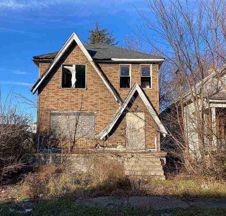 10139 Woodlawn