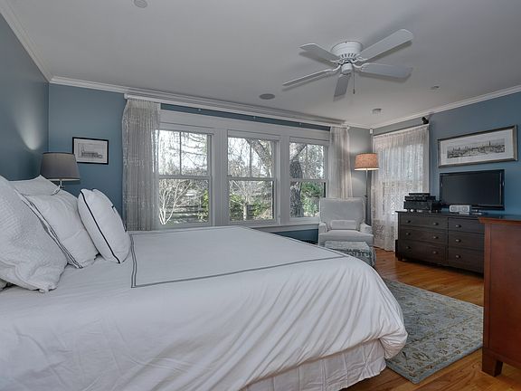 5th image of 2156 Sterling Ave