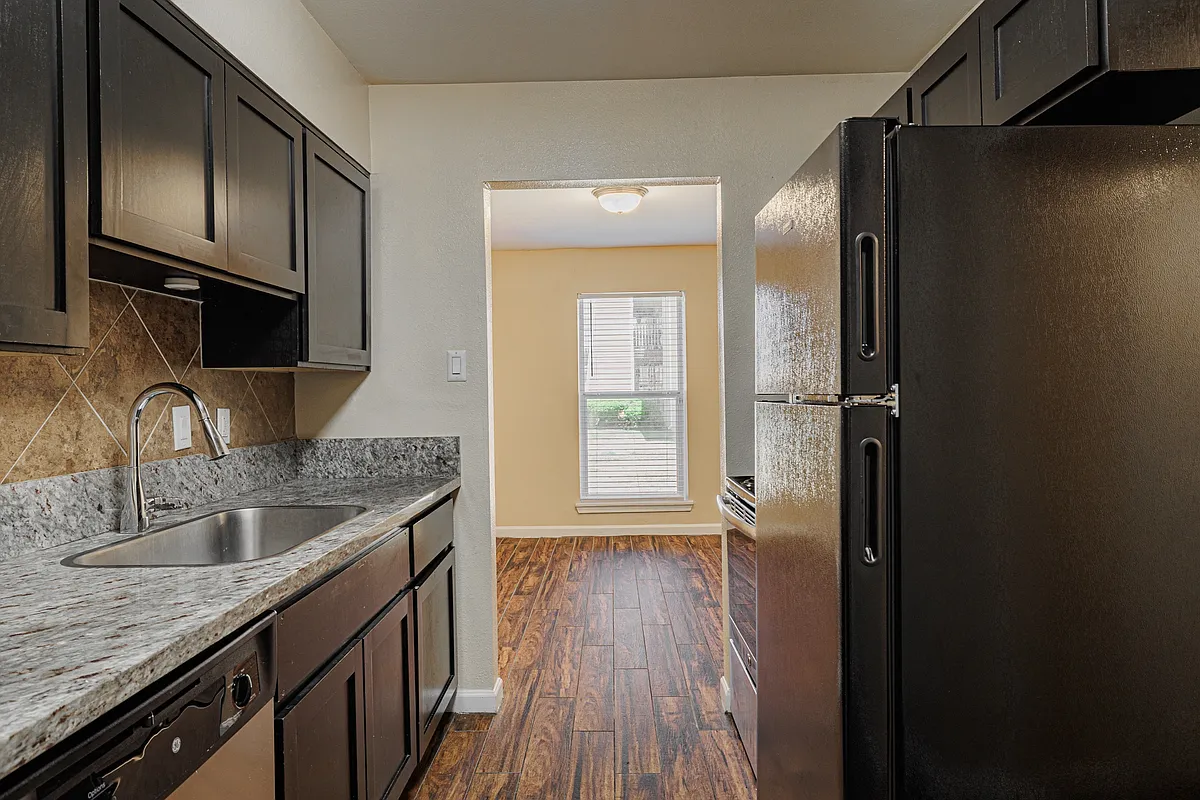 Building Photo - 12801 Champion Forest Dr
