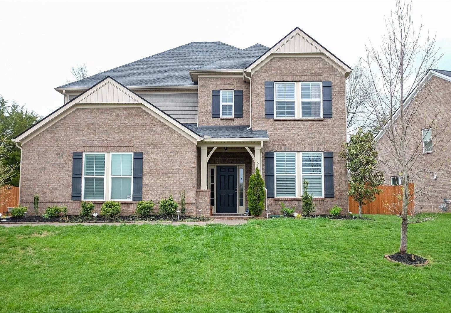 5 bed, 3.5 bath, 3575 sqft, $4,200 — Photo 1