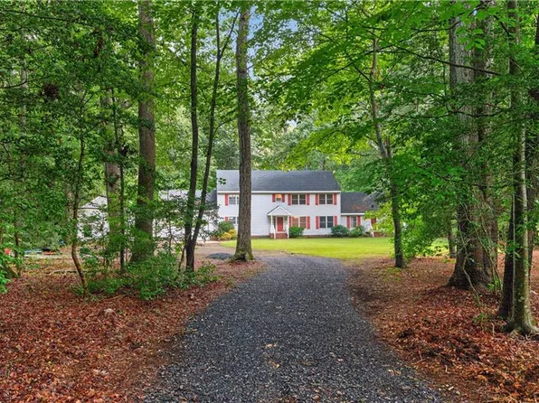 1475 Cherry Grove Rd N, Suffolk, VA 23432