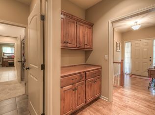 11584 S Deer Run St, Olathe, KS 66061