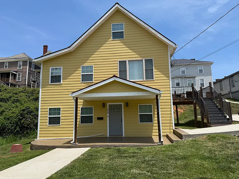 408 Blackford St #A — Photo 6
