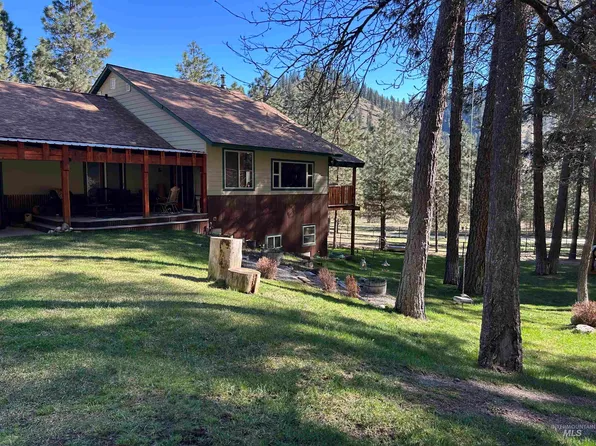 182 Southfork Rd, Garden Valley, ID 83622