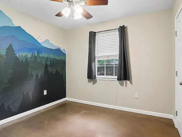 11136 Village Green Dr — Photo 6