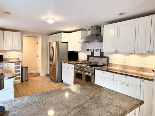 38 Mariners Lane, Yarmouth Port, MA 02675