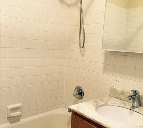 4th image of 629 33rd Ave APT 5