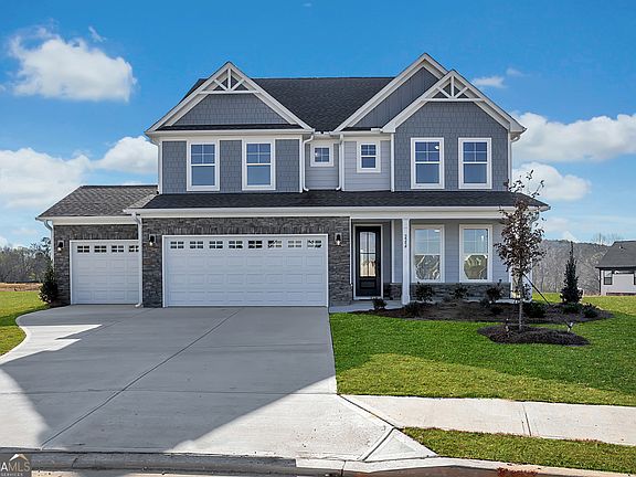 2nd image of 225 Coffee Ln