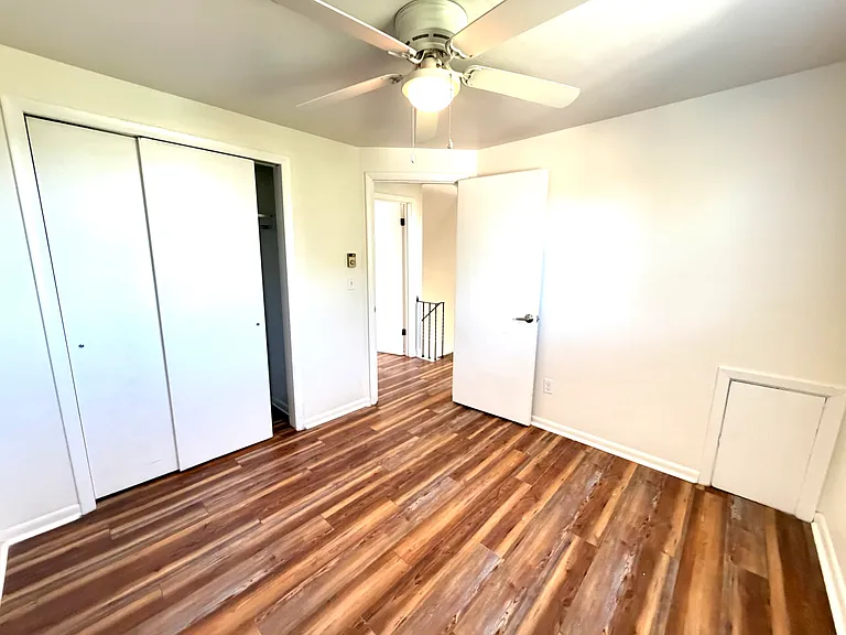 550 Elm St #A — Photo 16